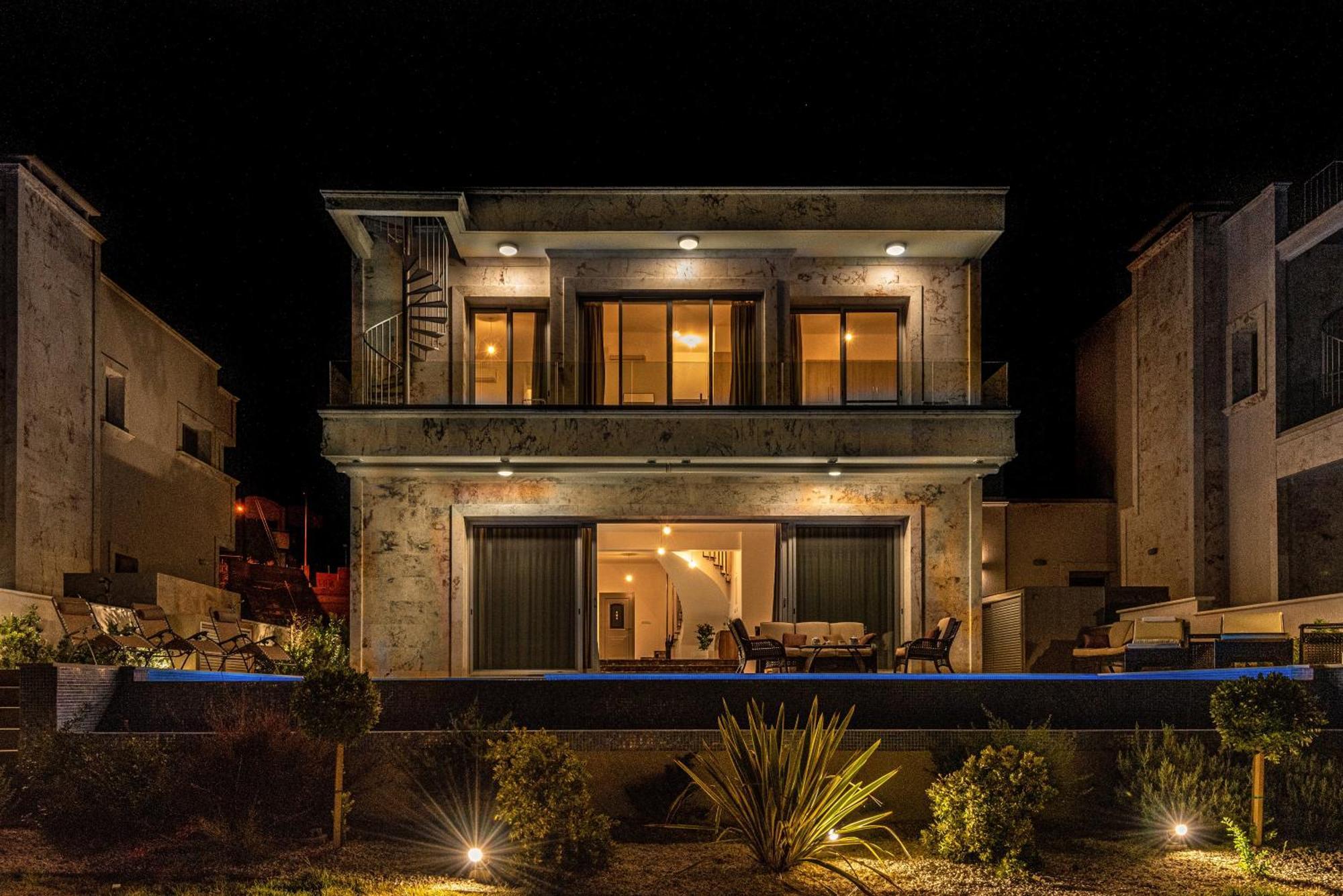 Olymp Luxury Villa D - Luxury Escape With Direct Beach Access And Unique Sunsets Пафос Екстериор снимка