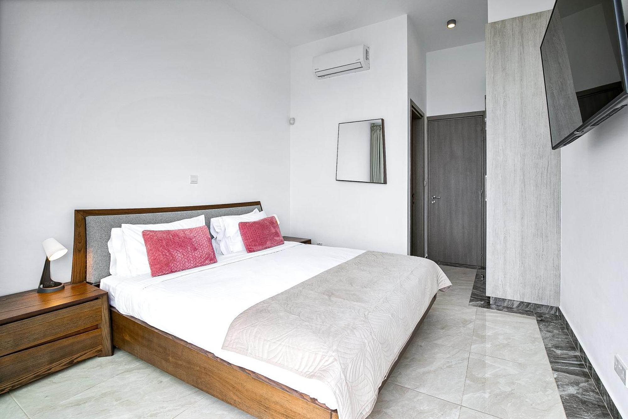 Olymp Luxury Villa D - Luxury Escape With Direct Beach Access And Unique Sunsets Пафос Екстериор снимка