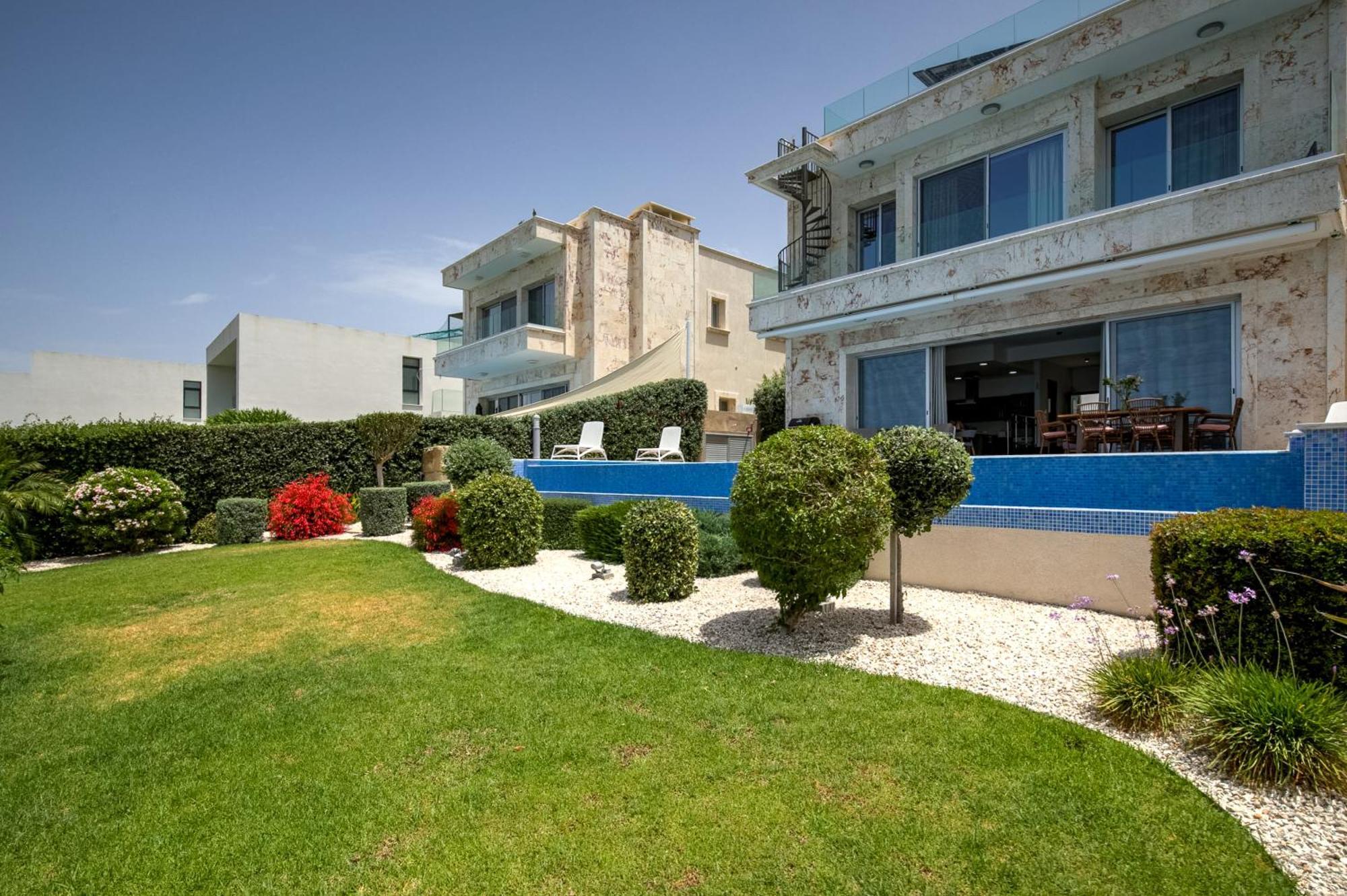 Olymp Luxury Villa D - Luxury Escape With Direct Beach Access And Unique Sunsets Пафос Екстериор снимка